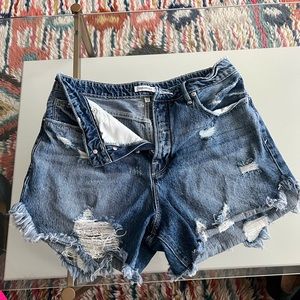 - Good American High Waisted Button Front Distressed Jeans 8/29